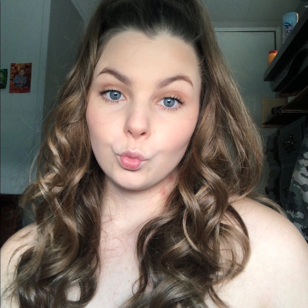Meet your Posher, Katy